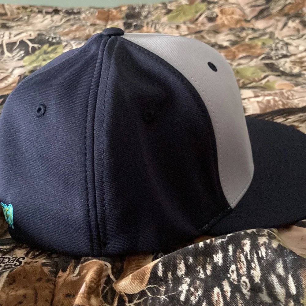 Hat - Picture 4 of 4